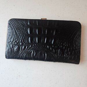 NWOT Brahmin Frame Clutch Wallet Black Melbourne